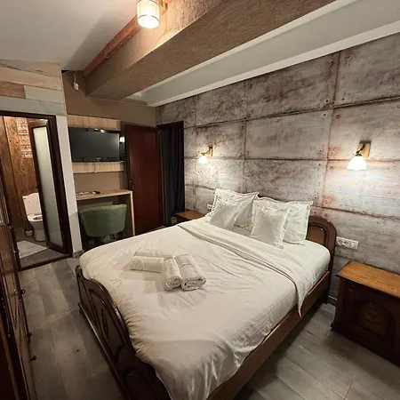 Villa Hugo's House