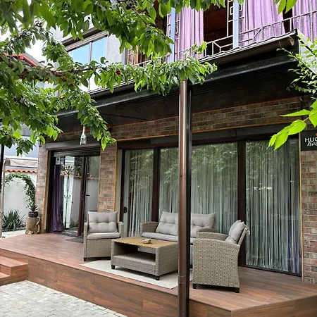 Hugo's House Villa *