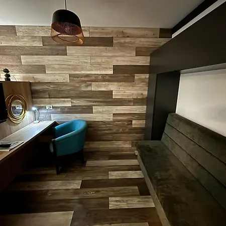 Villa Hugo's House *